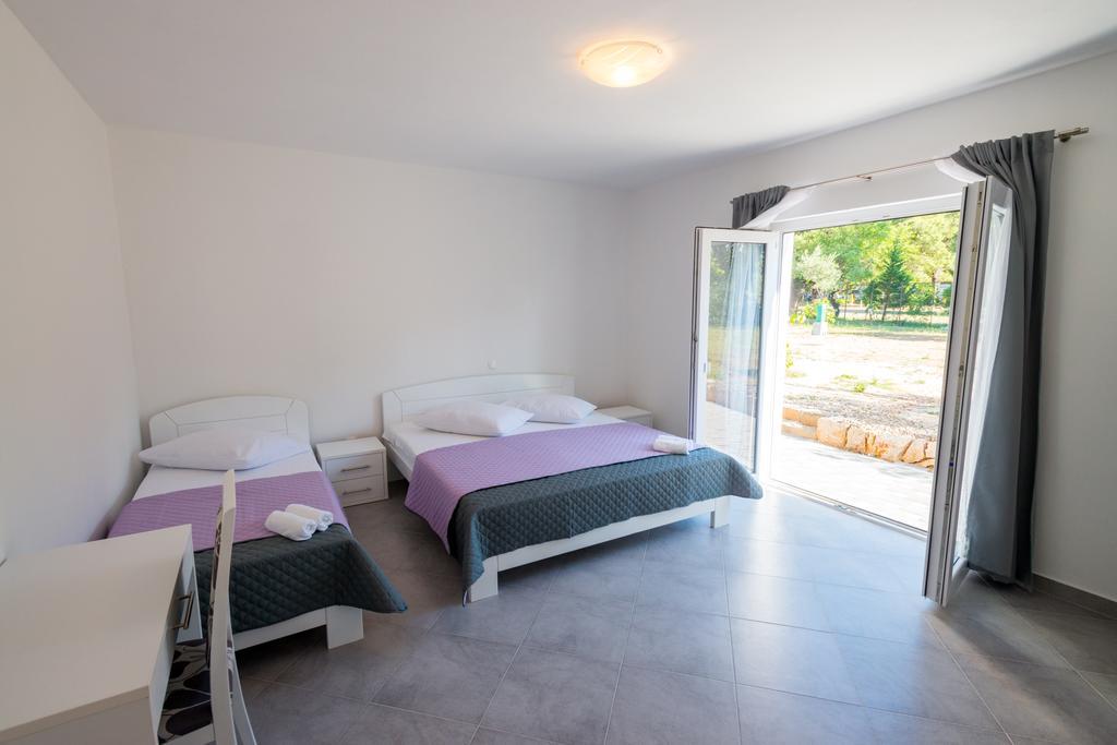Rujno Apartments Стариград-Пакленица Екстериор снимка